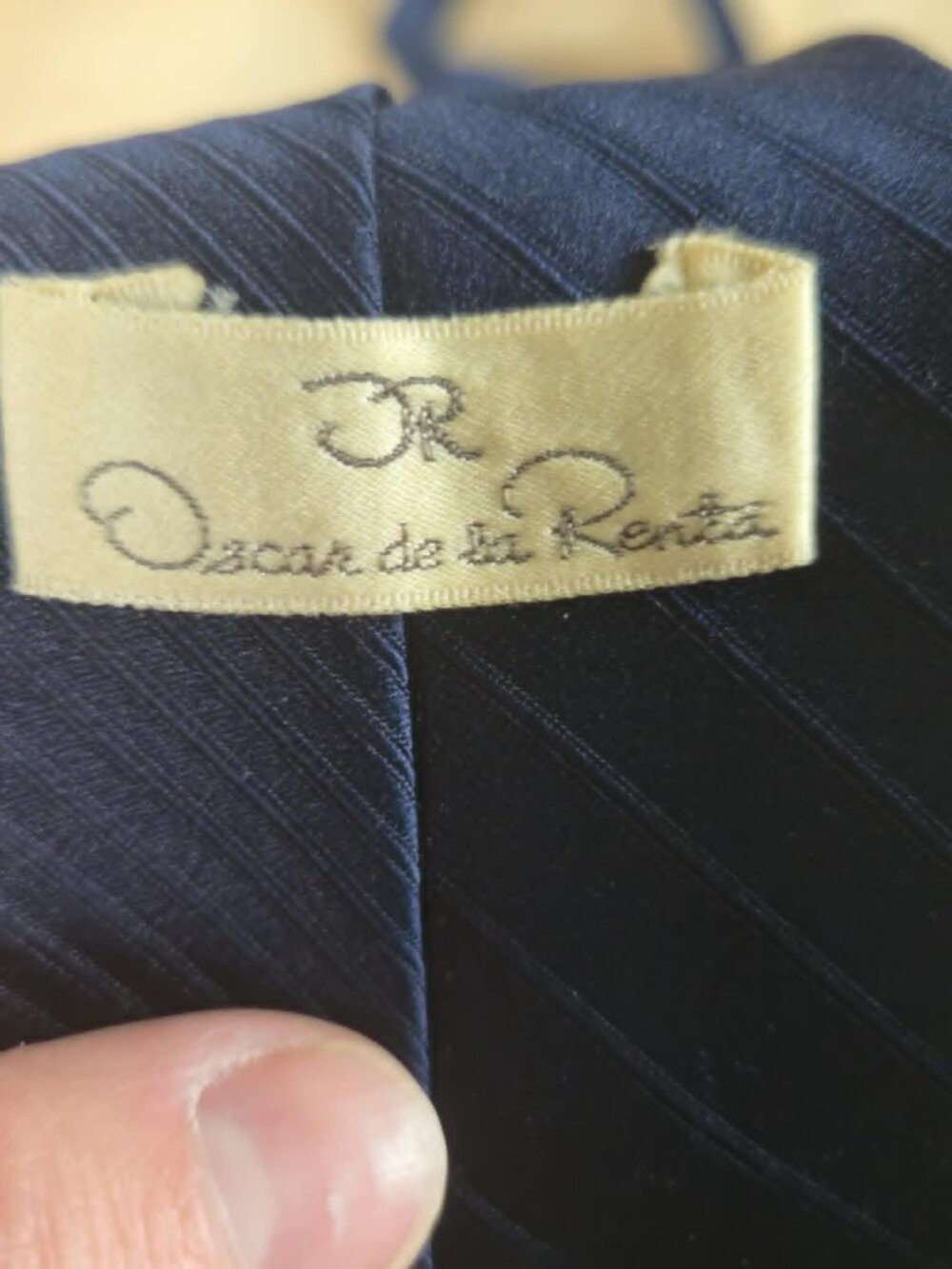 Vintage Oscar de la Renta Navy Striped Tie • Monogrammed Designer Necktie • 90s - Picture 3 of 11